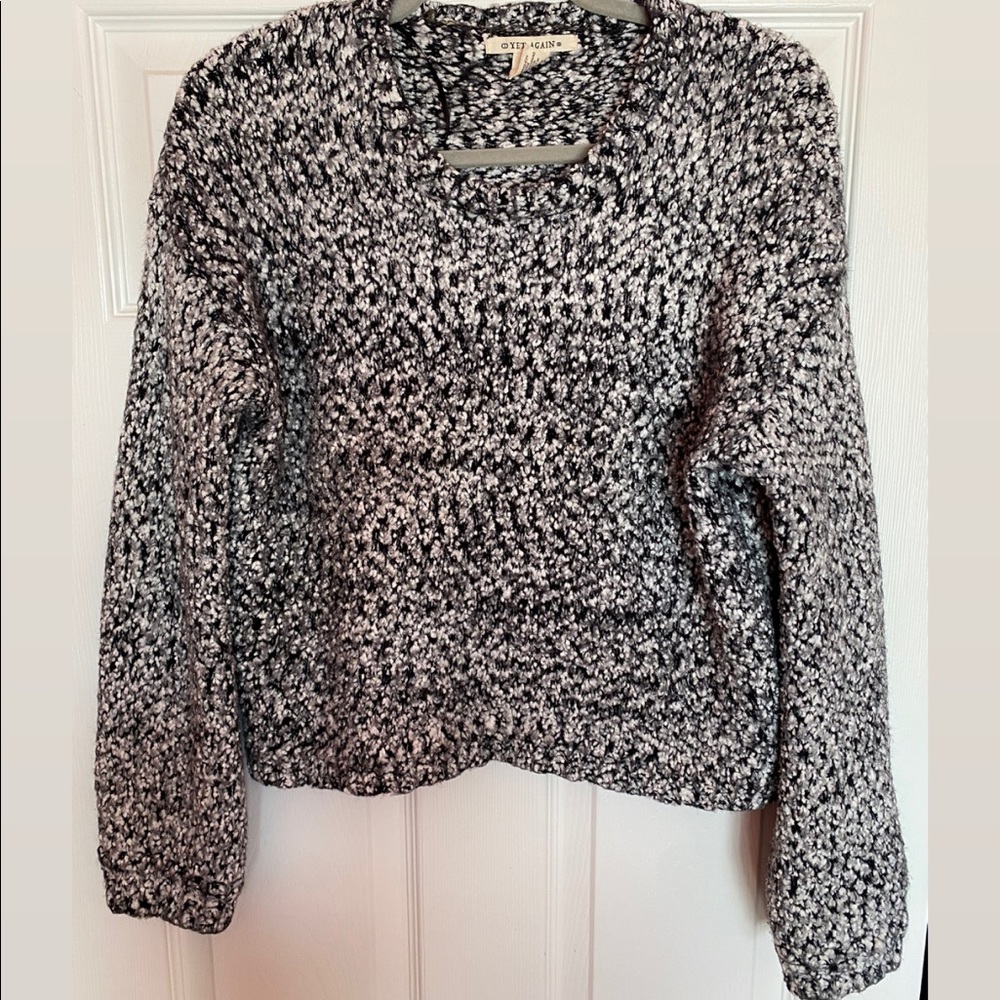 Cropped Sweater - Picture 1 of 3